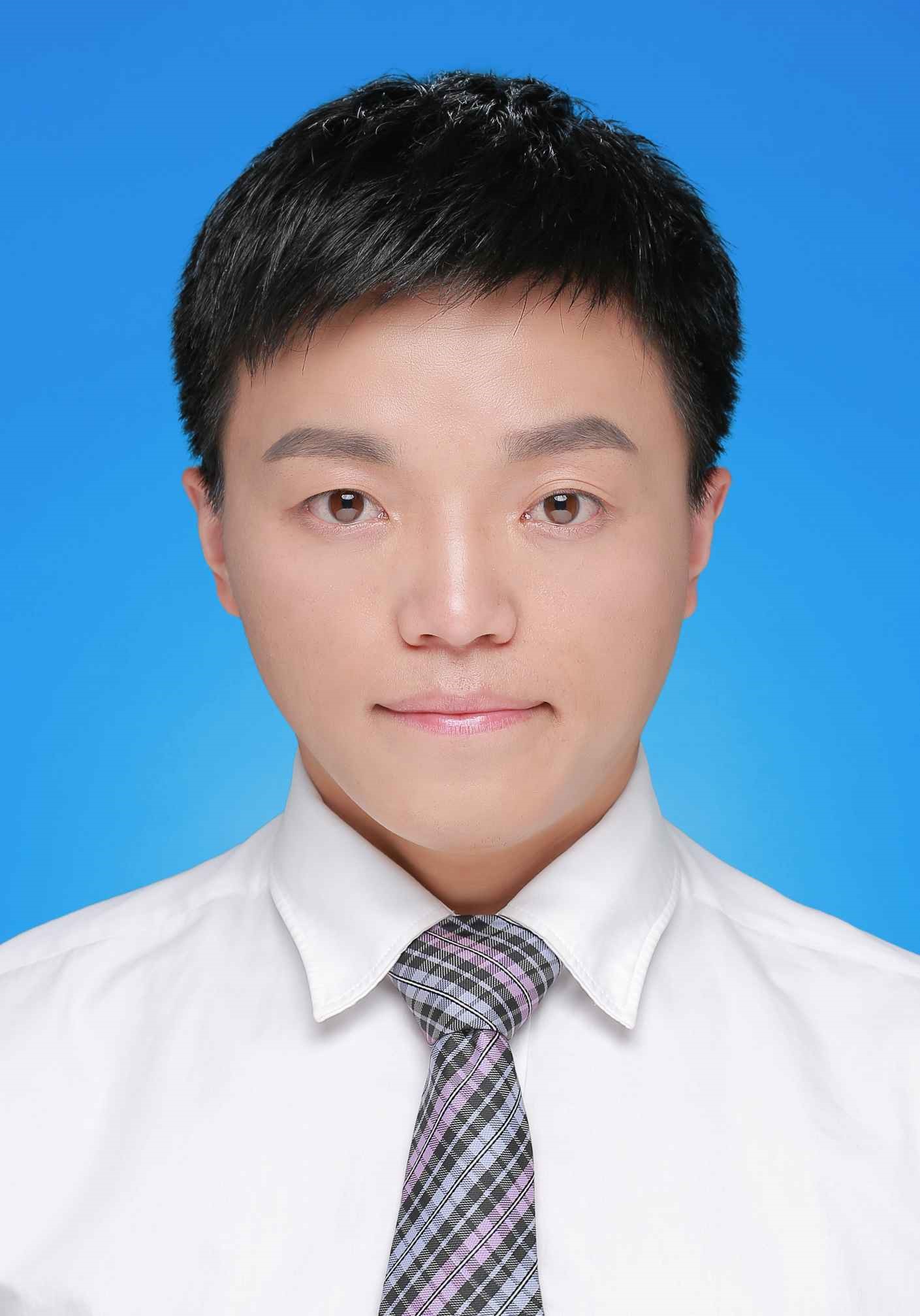 潘明阳.jpg