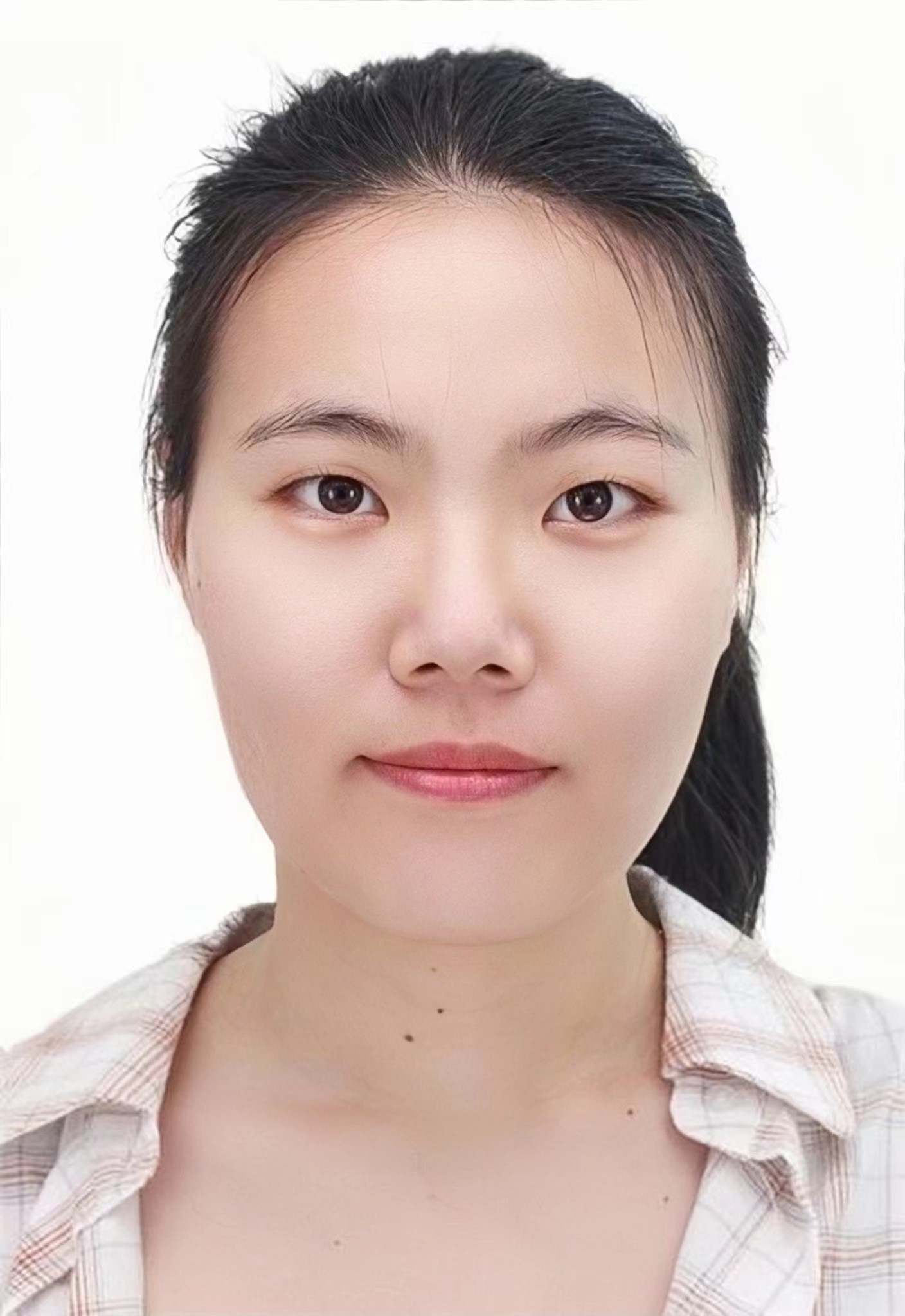 张萌萌.jpg
